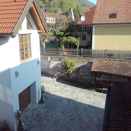 Gaestehaus Schuetz Spitz an der Donau Exterior foto